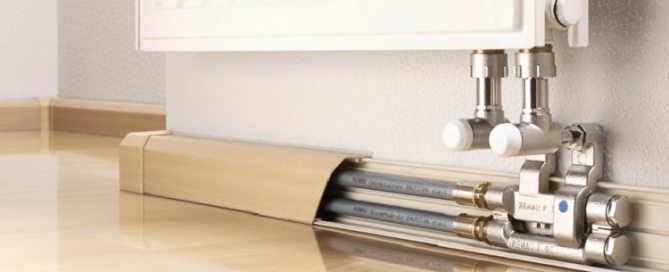 How to effectively hide heating pipes in an apartment or private house