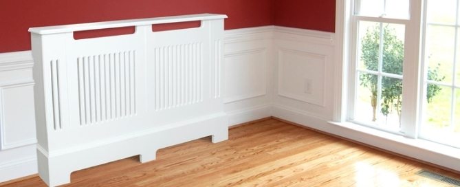 Decorative box for heating pipes