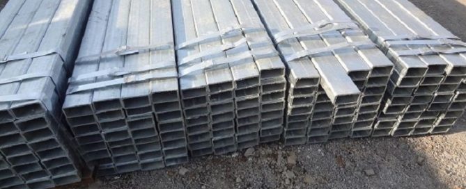 Pipe profile rectangular of aluminum