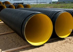 Large diameter plastic pipes