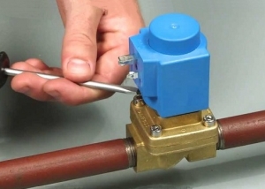 Solenoid valve for water